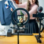 Realidade Virtual e Tendências de Moda: A Fusão Inovadora no Desfile de Moda Digital